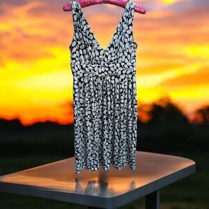 Dressbarn Dress Black And Cream Size 8 ALine Floral print